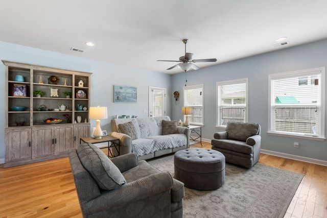 1607 Shady Pine Road, Charleston, SC 29414