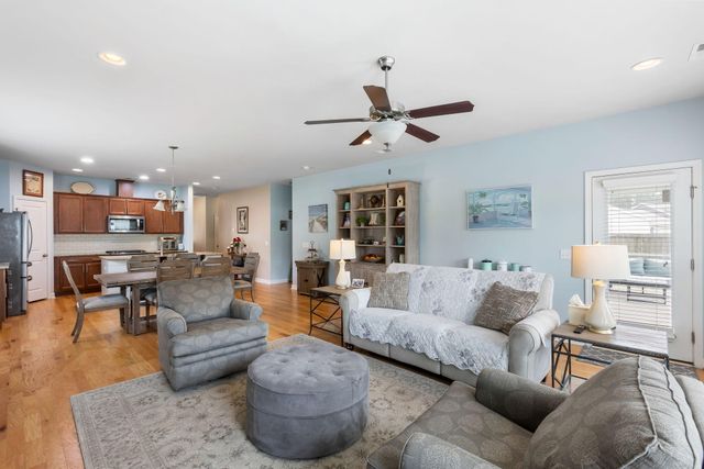 1607 Shady Pine Road, Charleston, SC 29414