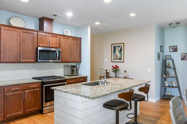 1607 Shady Pine Road, Charleston, SC 29414