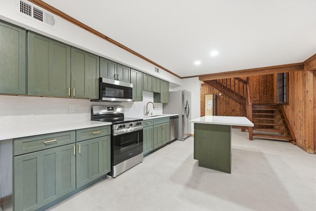576 SW Rustic Circle, Stuart, FL 34997