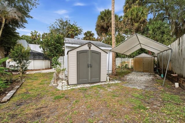 576 SW Rustic Circle, Stuart, FL 34997