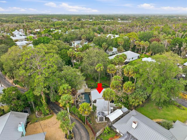 576 SW Rustic Circle, Stuart, FL 34997
