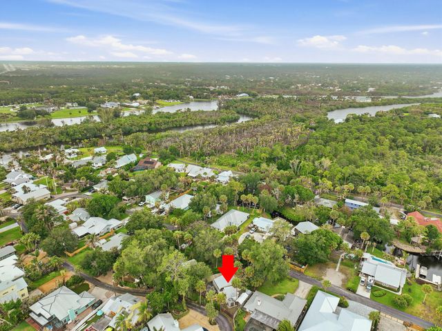 576 SW Rustic Circle, Stuart, FL 34997