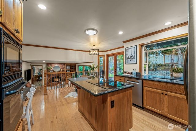 4712 241st Avenue SE, Sammamish, WA 98029