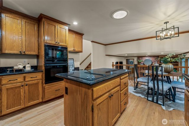 4712 241st Avenue SE, Sammamish, WA 98029