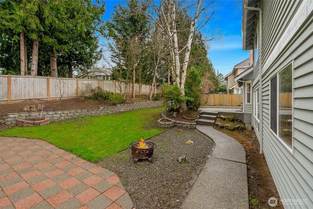 4712 241st Avenue SE, Sammamish, WA 98029