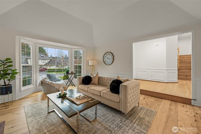 4712 241st Avenue SE, Sammamish, WA 98029