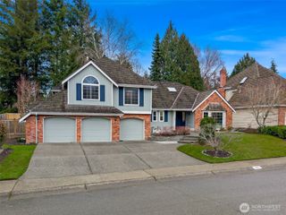 4712 241st Avenue SE, Sammamish, WA 98029