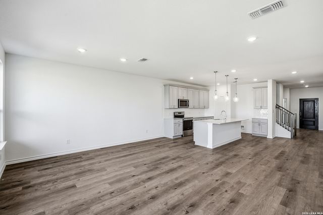 522 NIGHTINGALE AVENUE, Marion, TX 78124