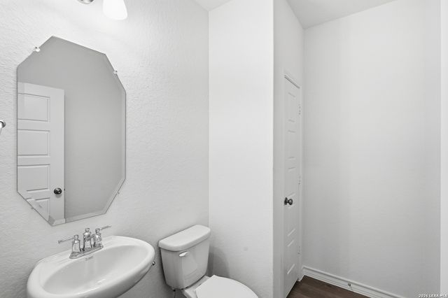 522 NIGHTINGALE AVENUE, Marion, TX 78124