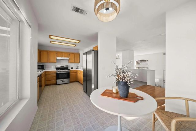 10206 Wateridge Cir 159, San Diego, CA 92121