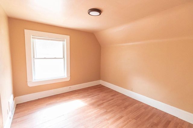 1238 N 34th STREET, Milwaukee, WI 53208