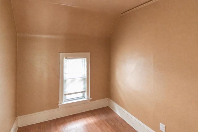 1238 N 34th STREET, Milwaukee, WI 53208