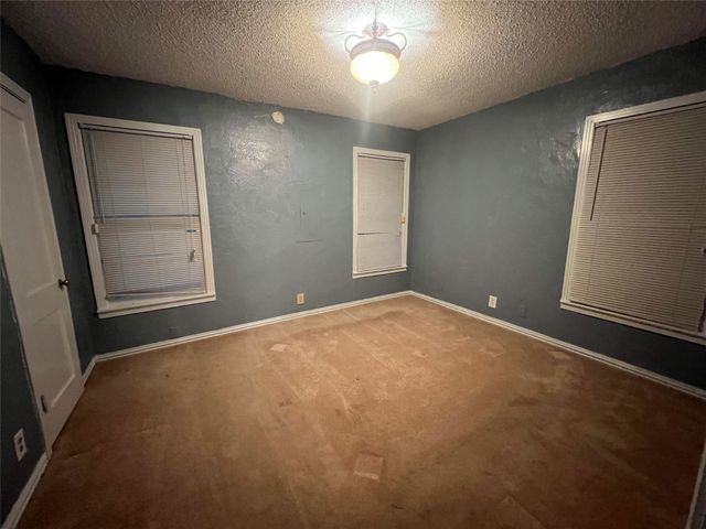 4233 Voncille Street, Haltom City, TX 76117