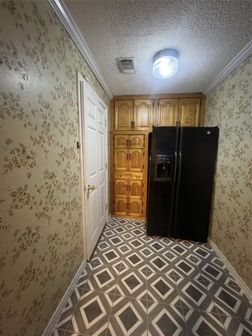 4233 Voncille Street, Haltom City, TX 76117