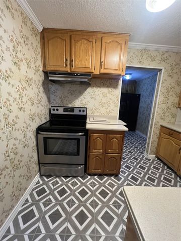 4233 Voncille Street, Haltom City, TX 76117