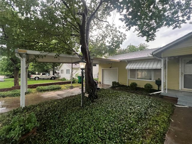 4233 Voncille Street, Haltom City, TX 76117