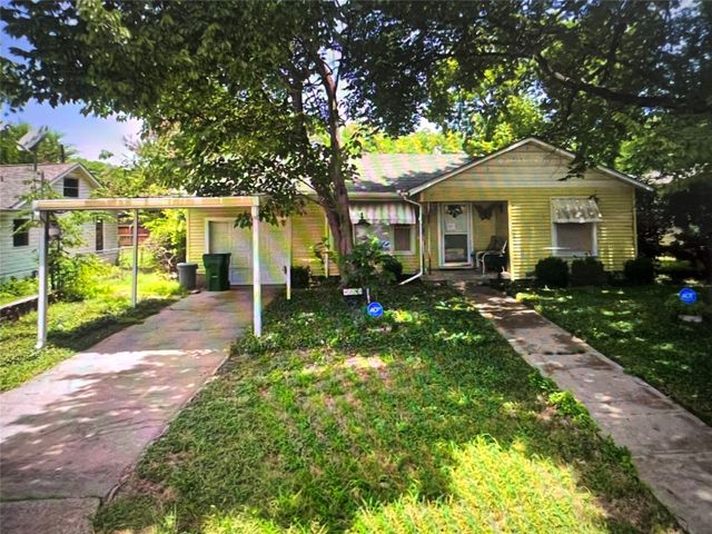 4233 Voncille Street, Haltom City, TX 76117