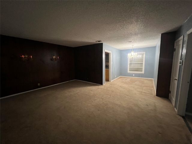 4233 Voncille Street, Haltom City, TX 76117