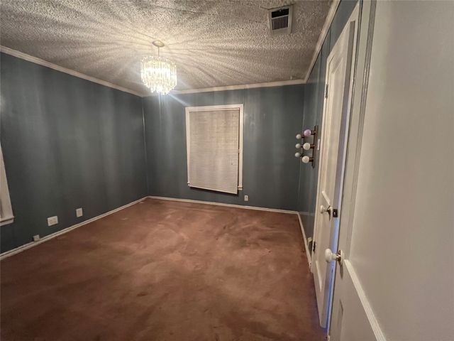 4233 Voncille Street, Haltom City, TX 76117