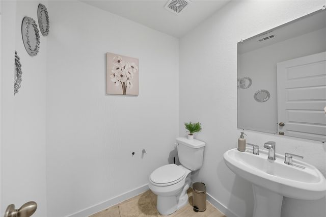 1638 Westway Dr, Fresno, TX 77545