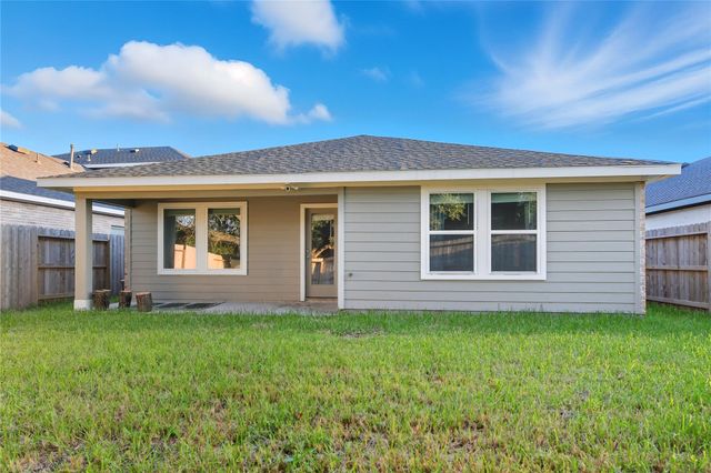 1638 Westway Dr, Fresno, TX 77545