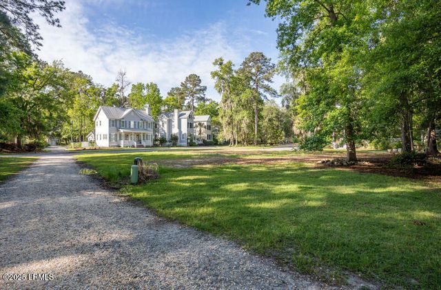 3 S Loudon, Beaufort, SC 29906
