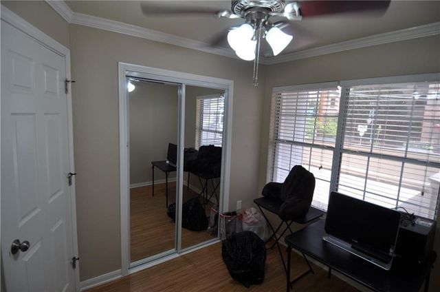 501 W 26th ST 101, Austin, TX 78705