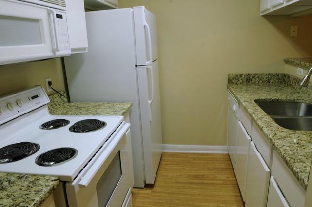 501 W 26th ST 101, Austin, TX 78705