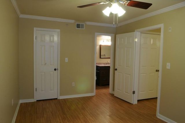 501 W 26th ST 101, Austin, TX 78705