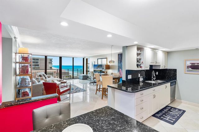 3009 S Ocean Boulevard P-04, Highland Beach, FL 33487