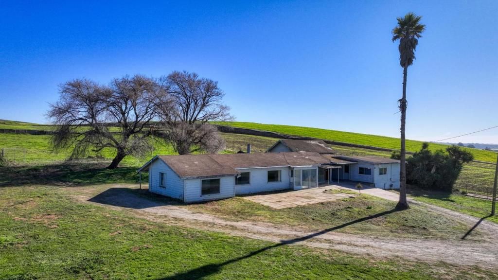 Image 3 of property listing at 706 San Andreas, Watsonville, CA 95076