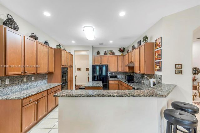 19528 SW 79th Pl, Cutler Bay, FL 33157