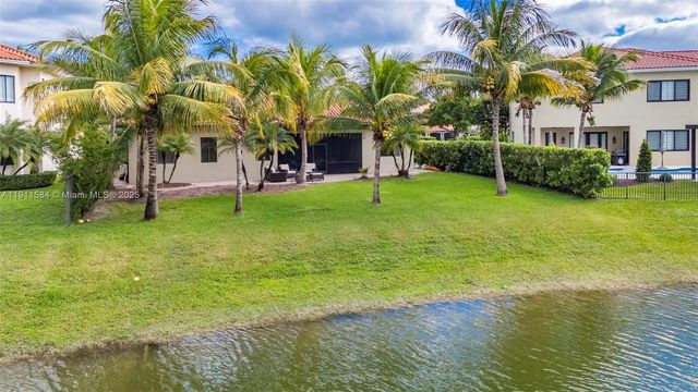 19528 SW 79th Pl, Cutler Bay, FL 33157