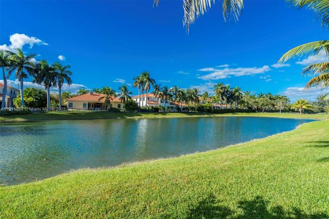 19528 SW 79th Pl, Cutler Bay, FL 33157