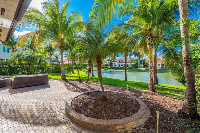 19528 SW 79th Pl, Cutler Bay, FL 33157