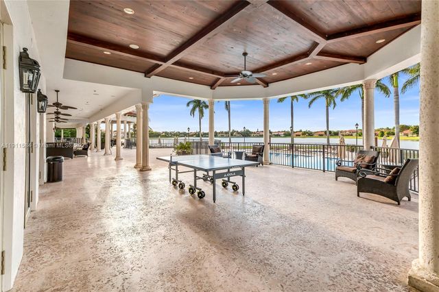 19528 SW 79th Pl, Cutler Bay, FL 33157