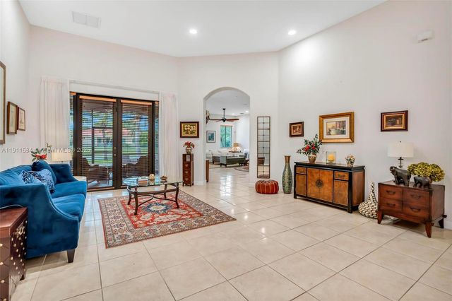 19528 SW 79th Pl, Cutler Bay, FL 33157