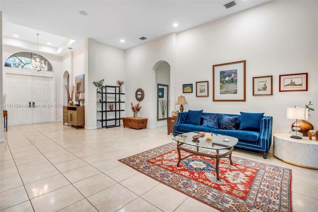 19528 SW 79th Pl, Cutler Bay, FL 33157