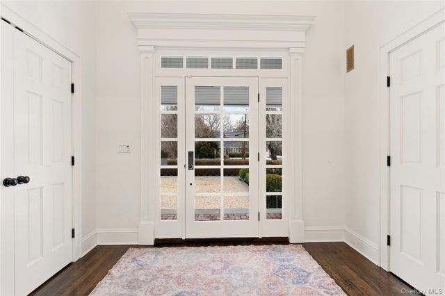 31 Carnegie Avenue, Huntington, NY 11743