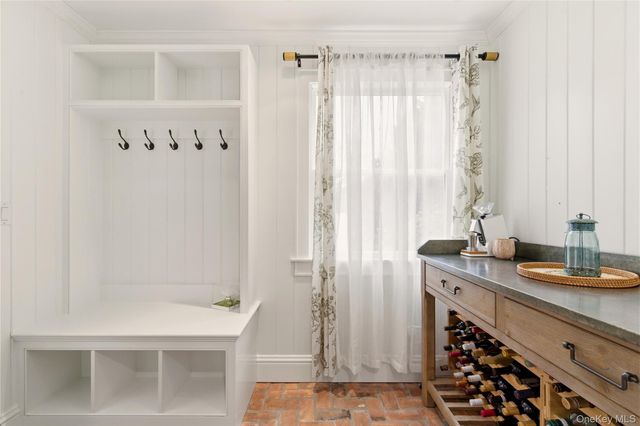 31 Carnegie Avenue, Huntington, NY 11743