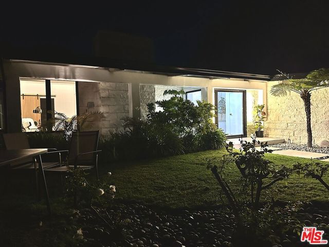 1341 Charmel Place, Pacific Palisades, CA 90272