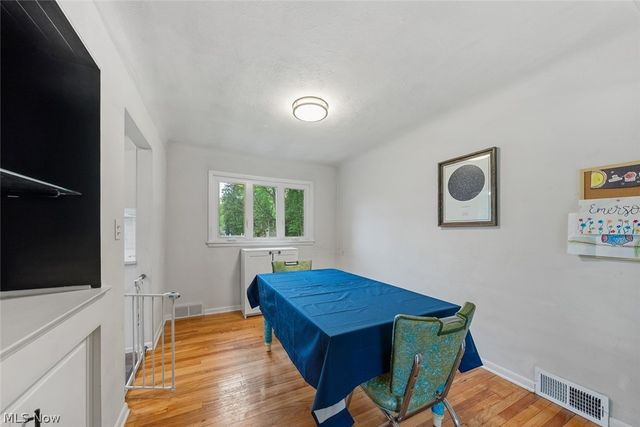 4223 Canterbury Road, North Olmsted, OH 44070