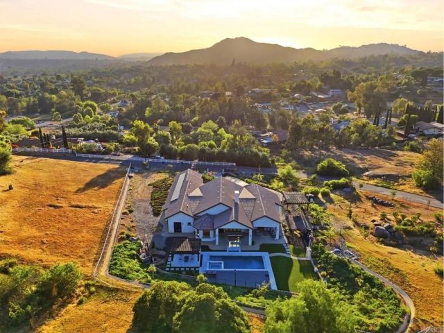 14989 Orchard View Drive, Poway, CA 92064
