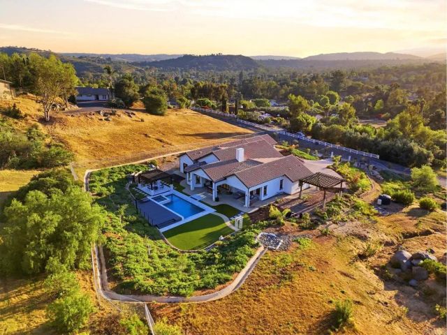 14989 Orchard View Drive, Poway, CA 92064