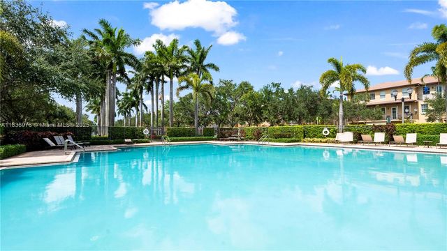 814 SW 147th Ave 3606, Pembroke Pines, FL 33027