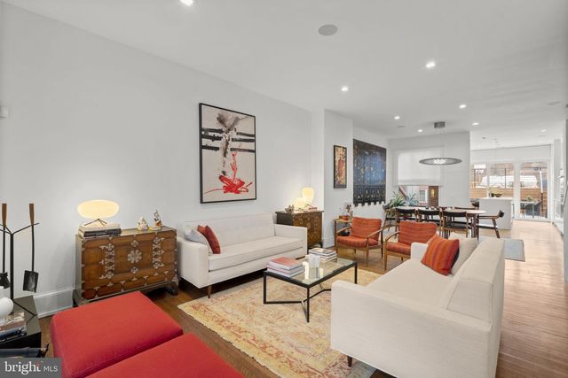 2727 ONTARIO RD NW, Washington, DC 20009