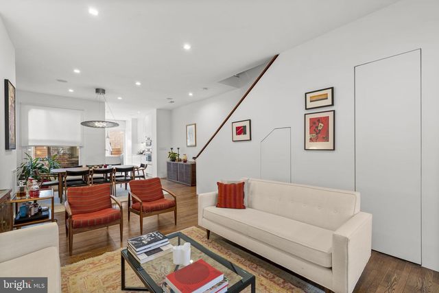 2727 ONTARIO RD NW, Washington, DC 20009