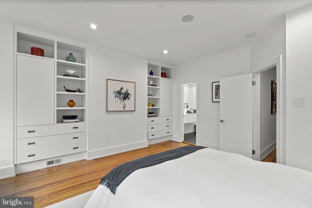 2727 ONTARIO RD NW, Washington, DC 20009