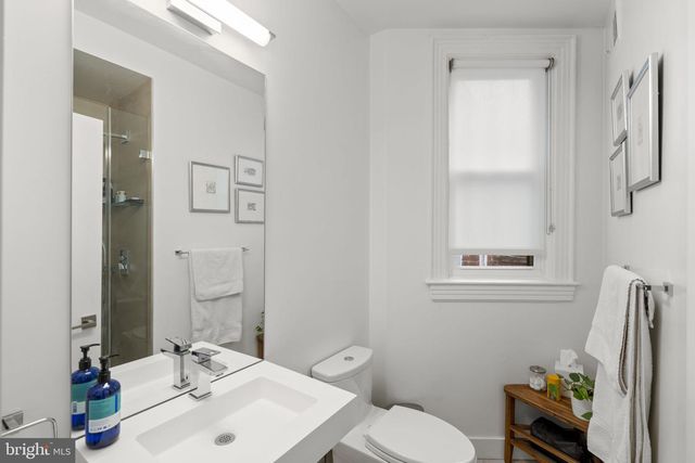 2727 ONTARIO RD NW, Washington, DC 20009